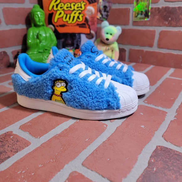 The Simpsons X Adidas Superstar Marge Simpson - Picture 3 of 9